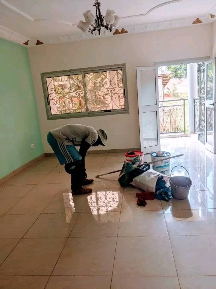 Appartement avec parking forage à Meyo