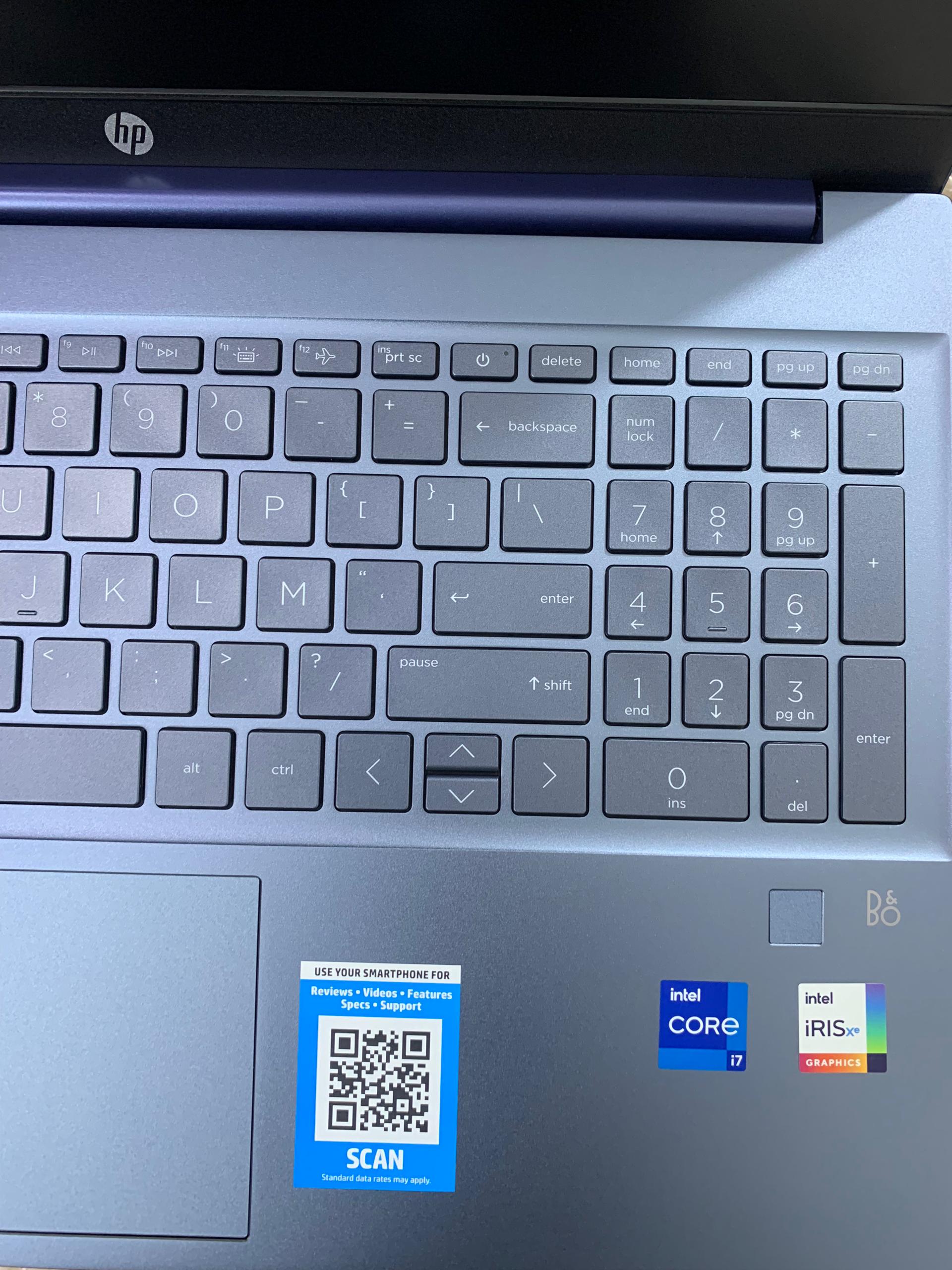 Hp Pavillon 15-eg0081cl modèle authentique core i7 neuf en carton de 11ème génération