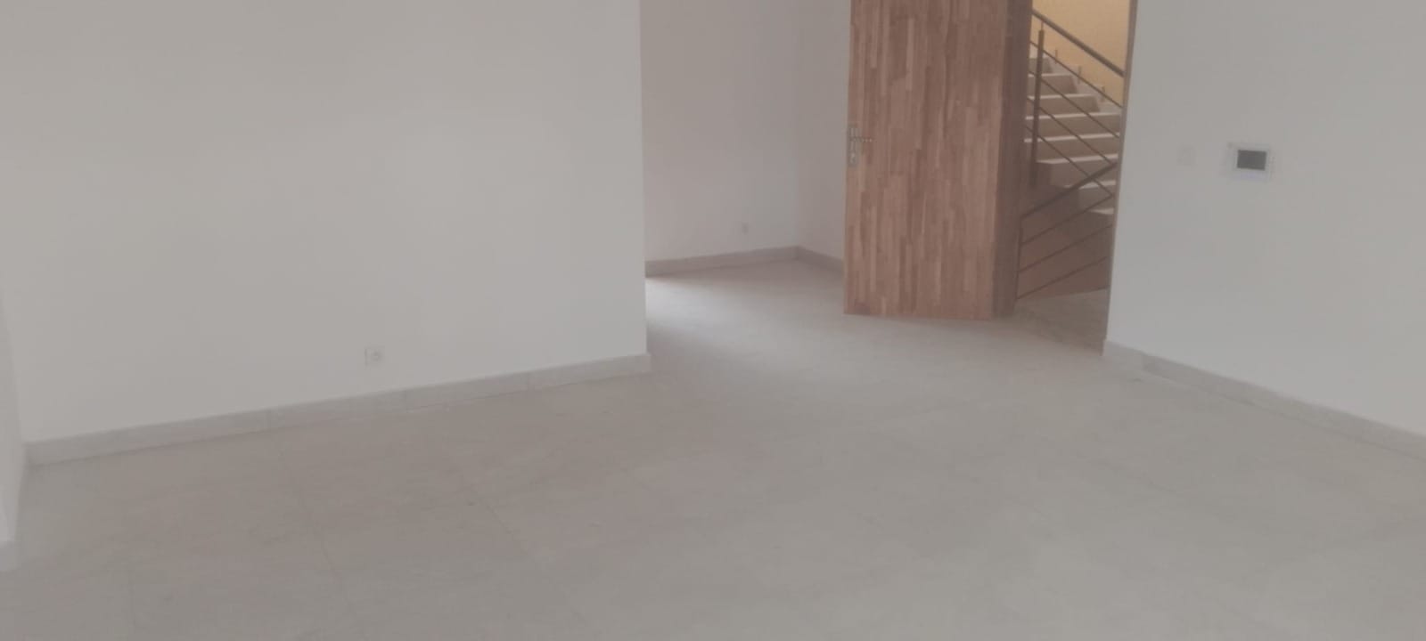 location d'un appartement 3 pièces à angré château arcade 4