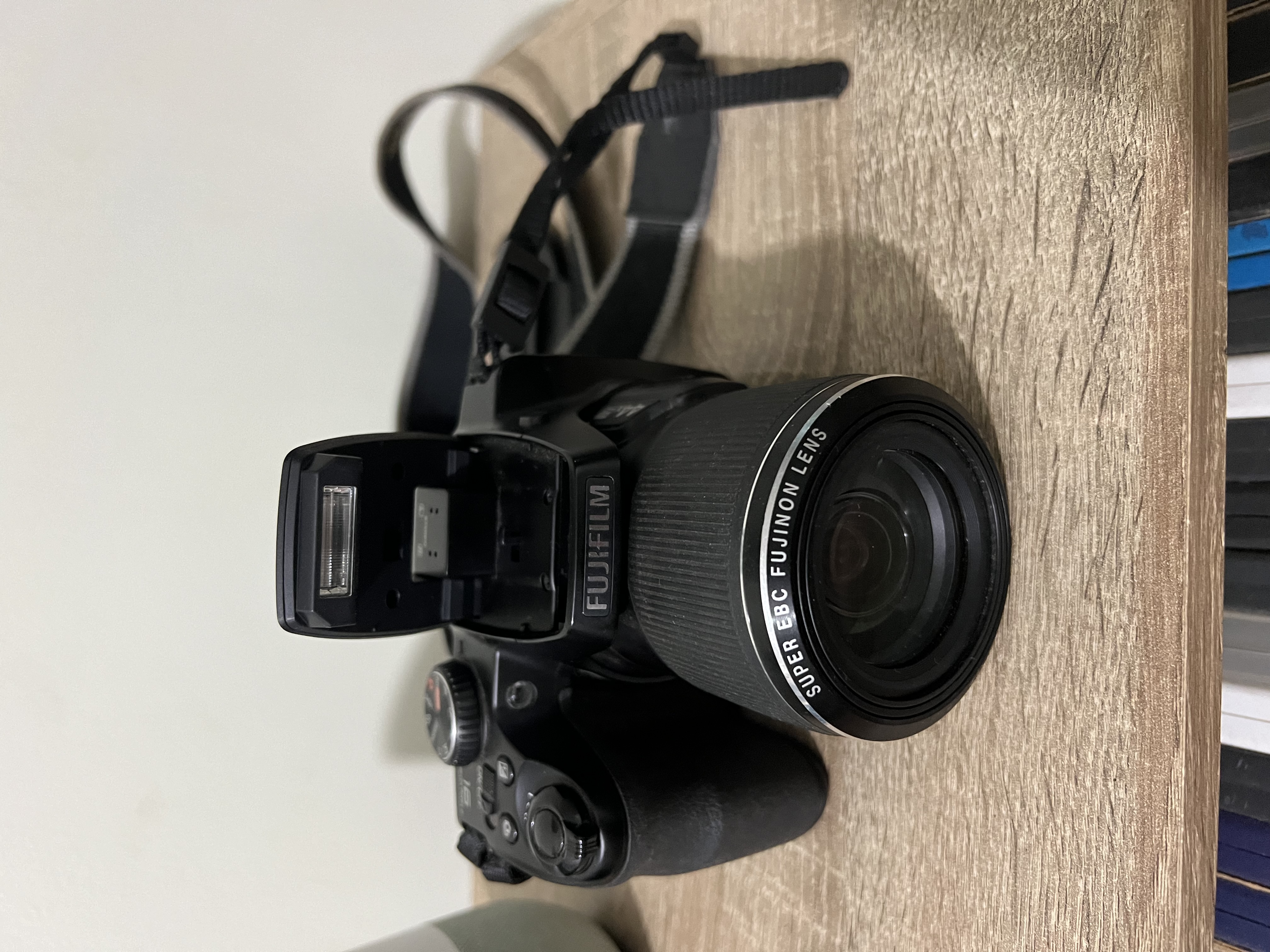 Fujifilm FinePixS8400W Fujifilm FinePixS8400W