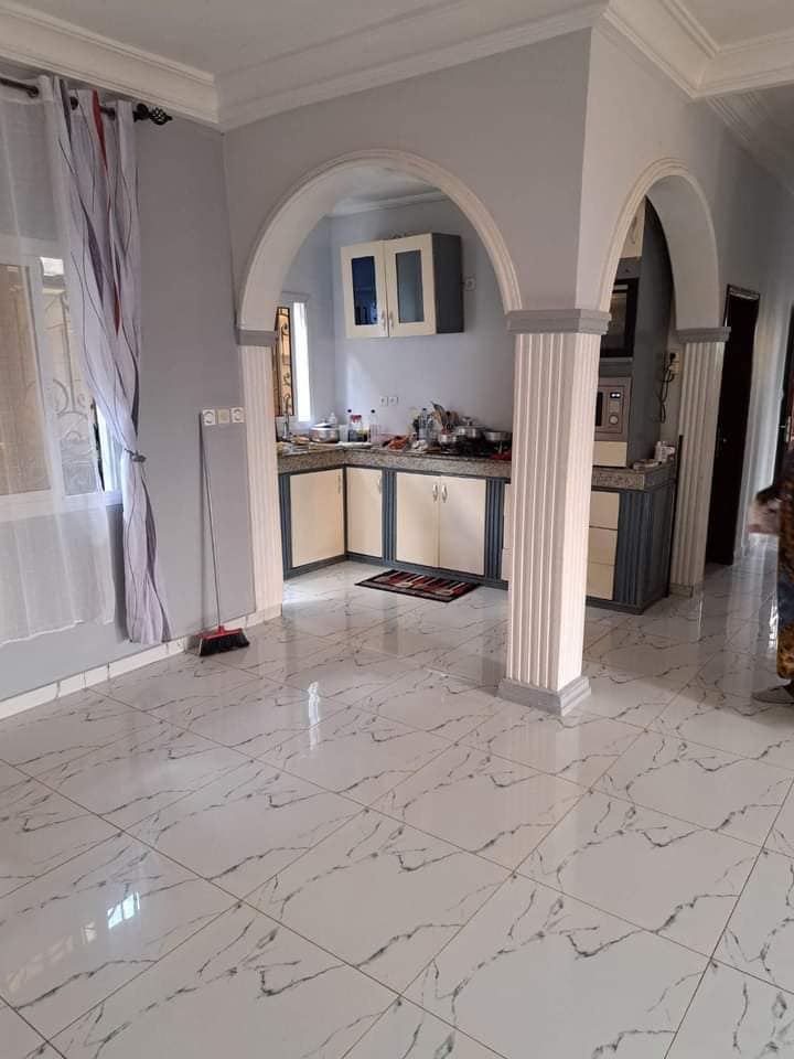 Appartement avec parking forage à Biteng maetur