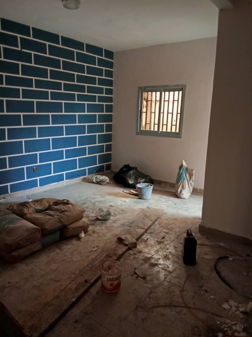 Appartement neuf avec forage parking à Ahala Diderot