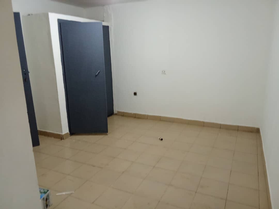 Studio moderne à Damas Ebom