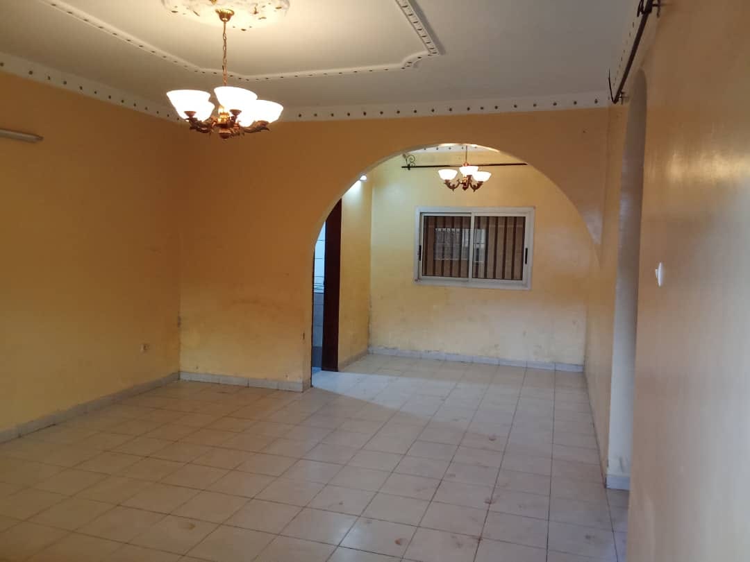 Appartement avec parking à Simbock .Moto