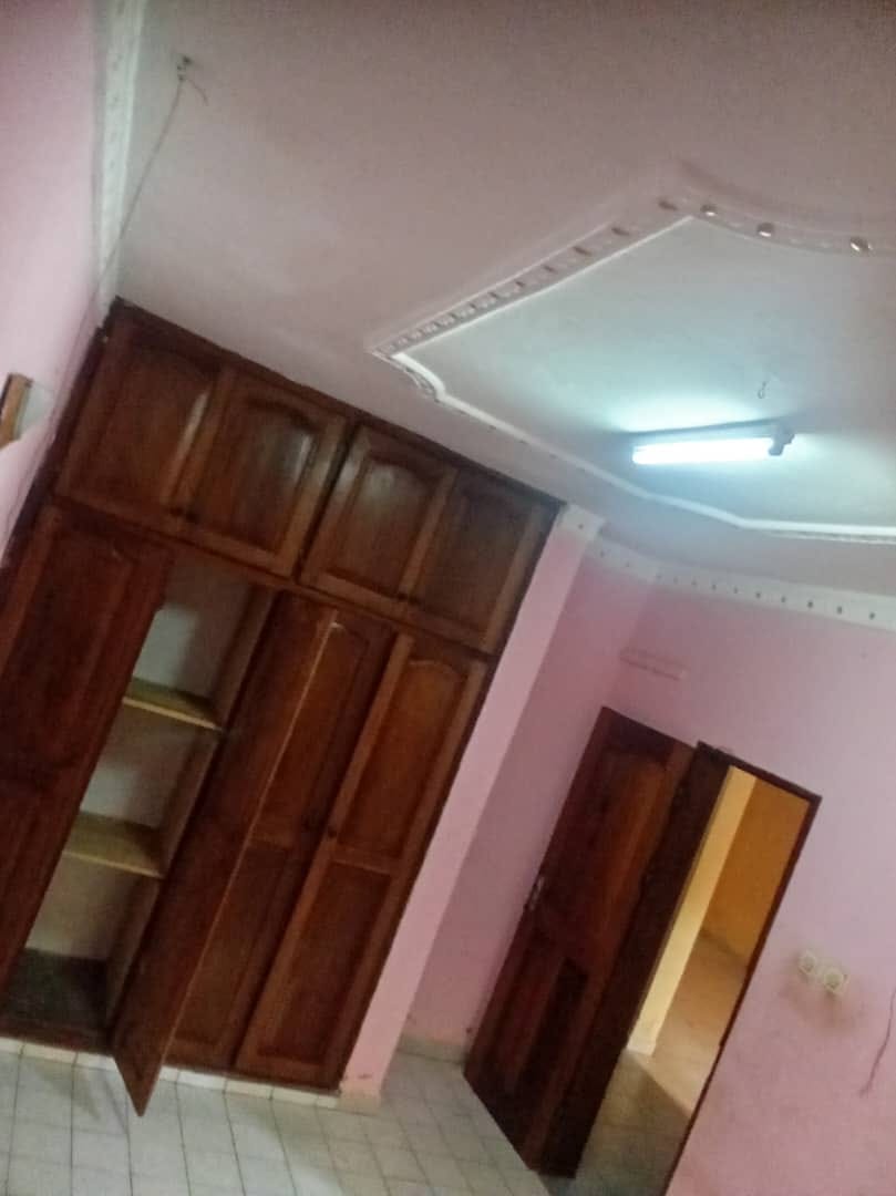 Appartement avec parking à Simbock .Moto