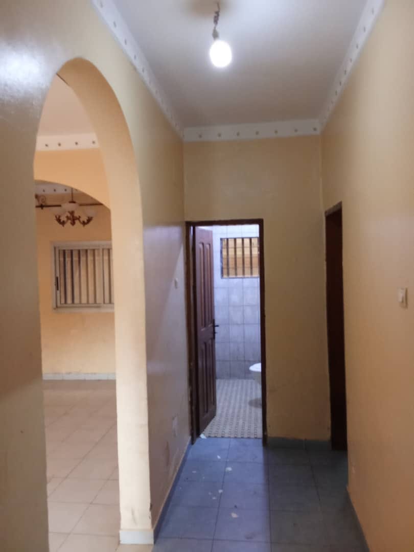 Appartement avec parking à Simbock .Moto