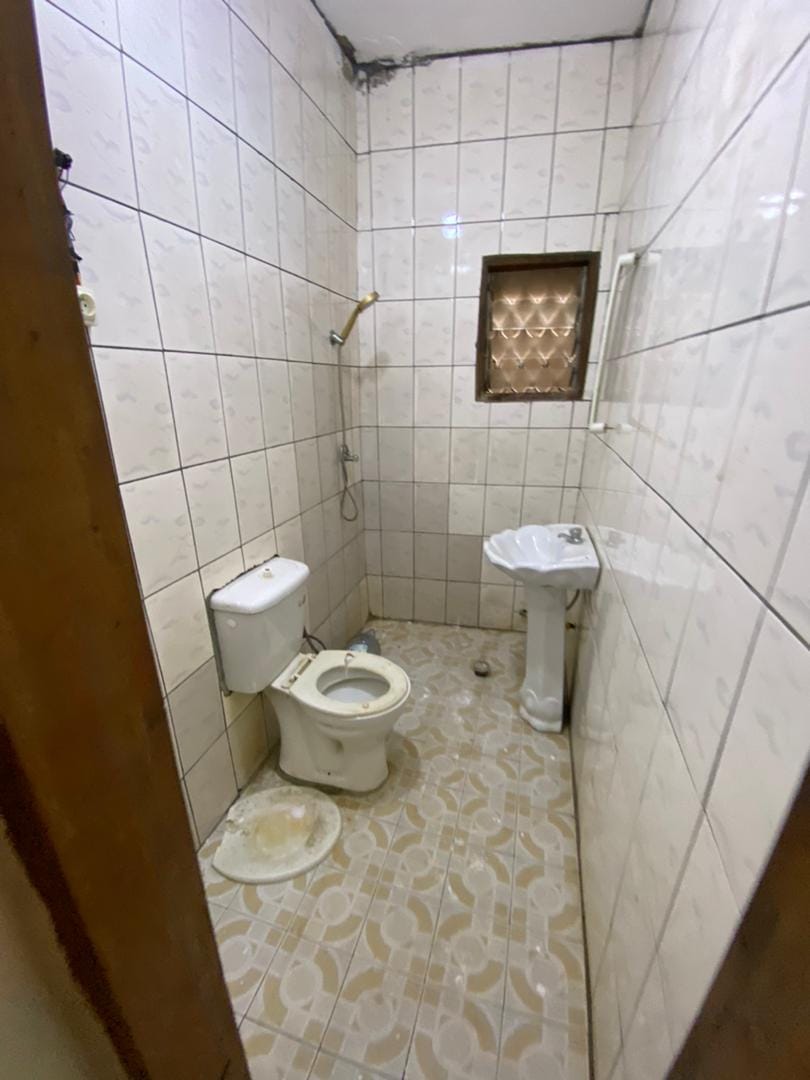 Appartement propre à Obobogo. 2 chambres 2 douches.Frais de visite: 10 000 FCFA