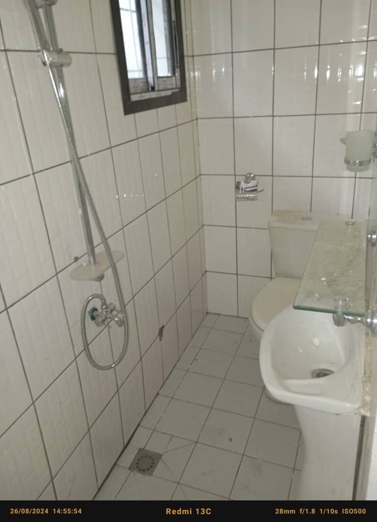 studio neuf à Odza Happy.