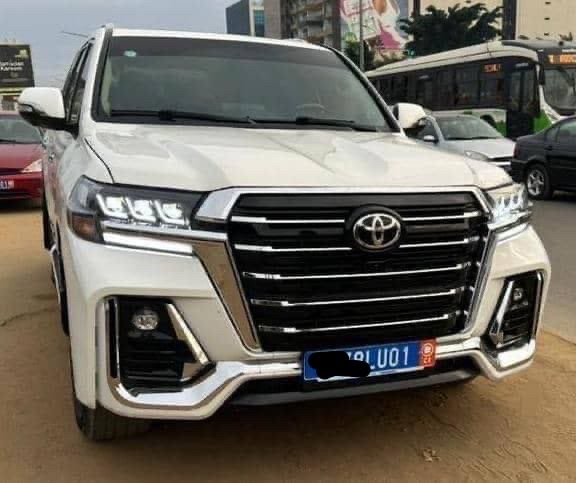 TOYOTA LAND CRUISER 2017