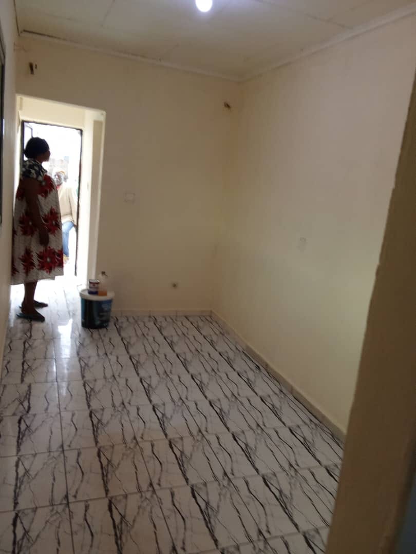 Chambre propre a Nsimeyong