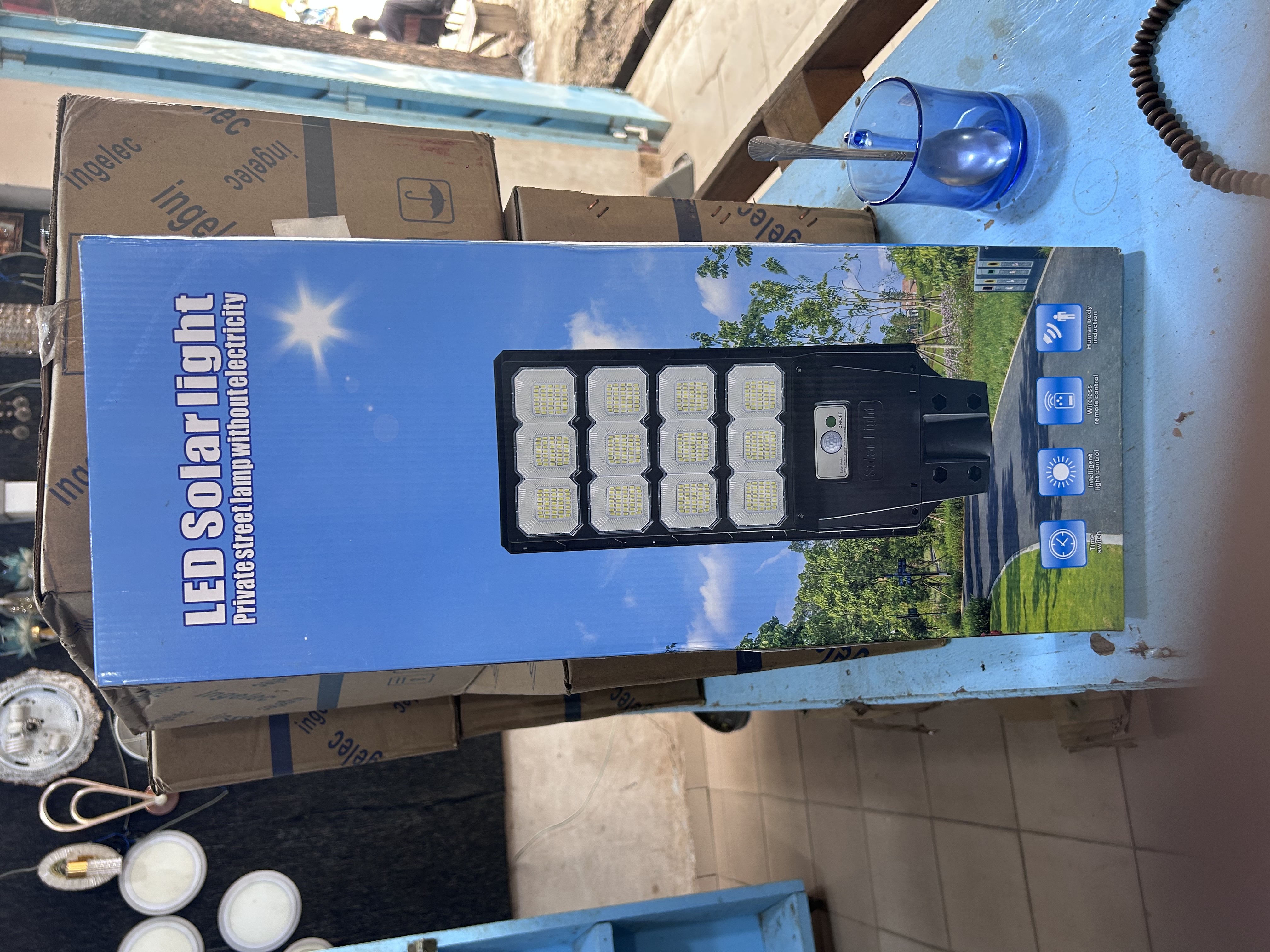 Lampadaire Solaire 400w