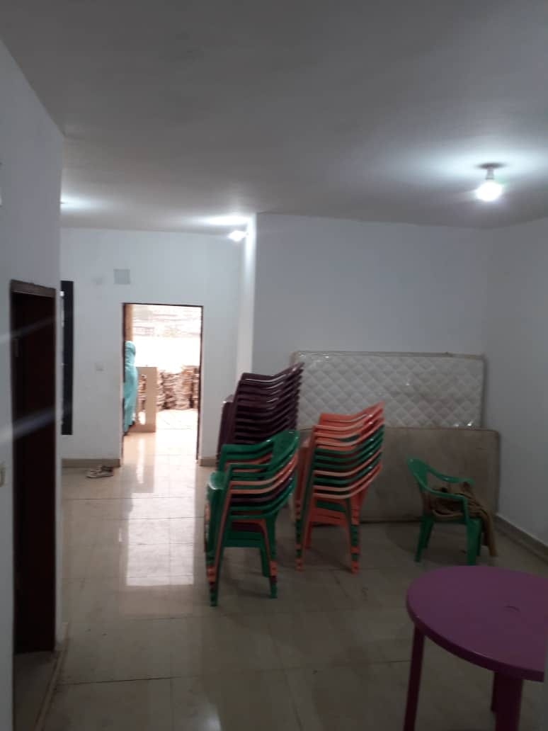 Appartement avec Parking à Mbankolo