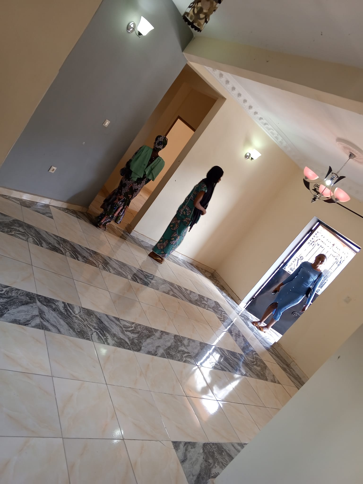 Bel appartement avec forage à Simbock Moto 150f