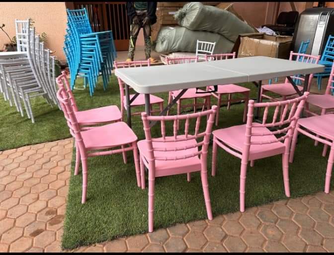 location des chaises et tables pour enfants