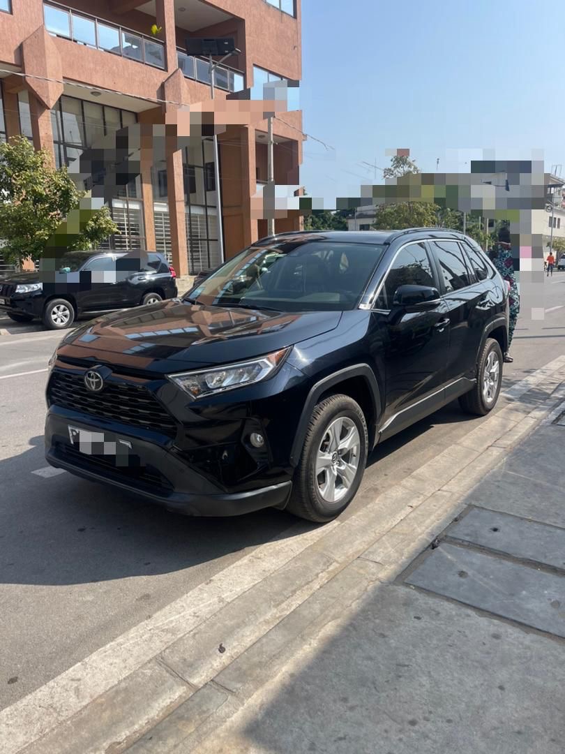 RAV4 2019 XLE