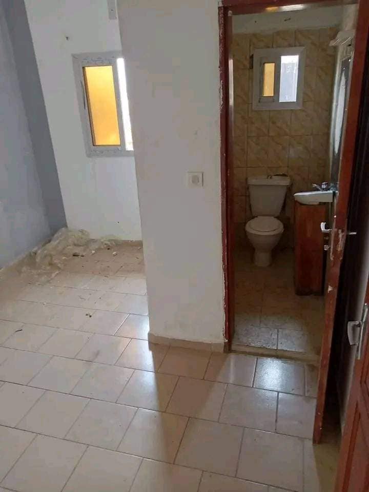 Appartement pour bureaux en bordure de route à Omnisports