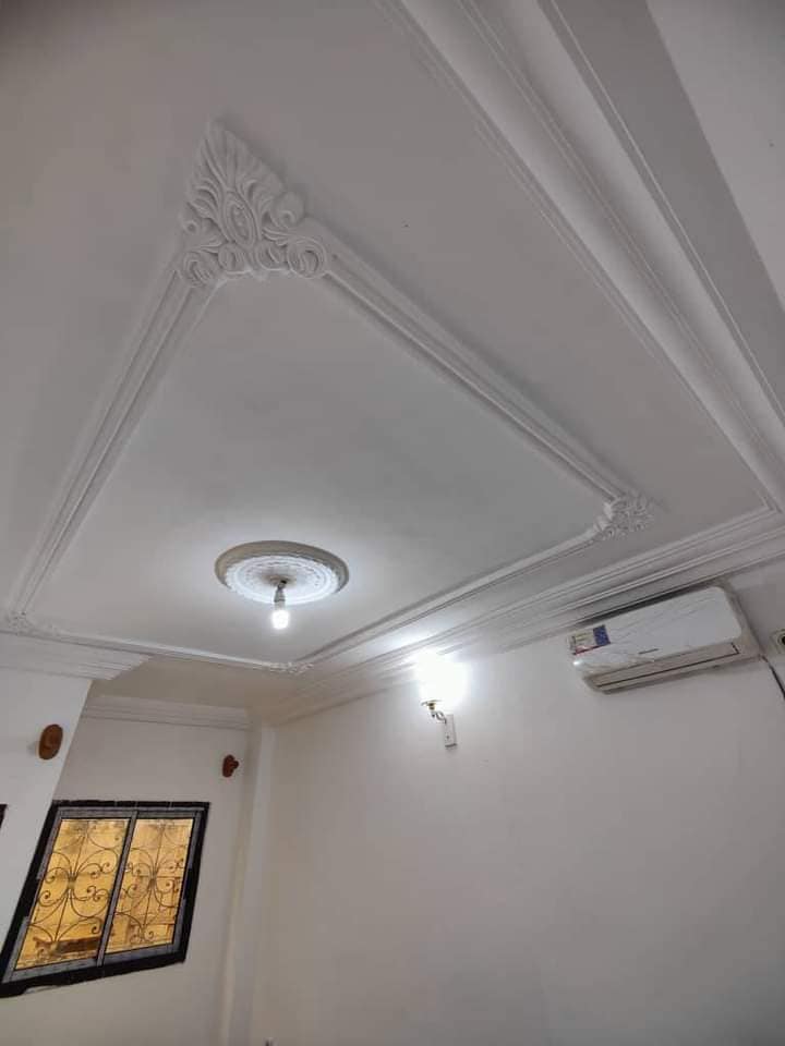 Studio avec clim, eau chaude parking à Emana.Moto