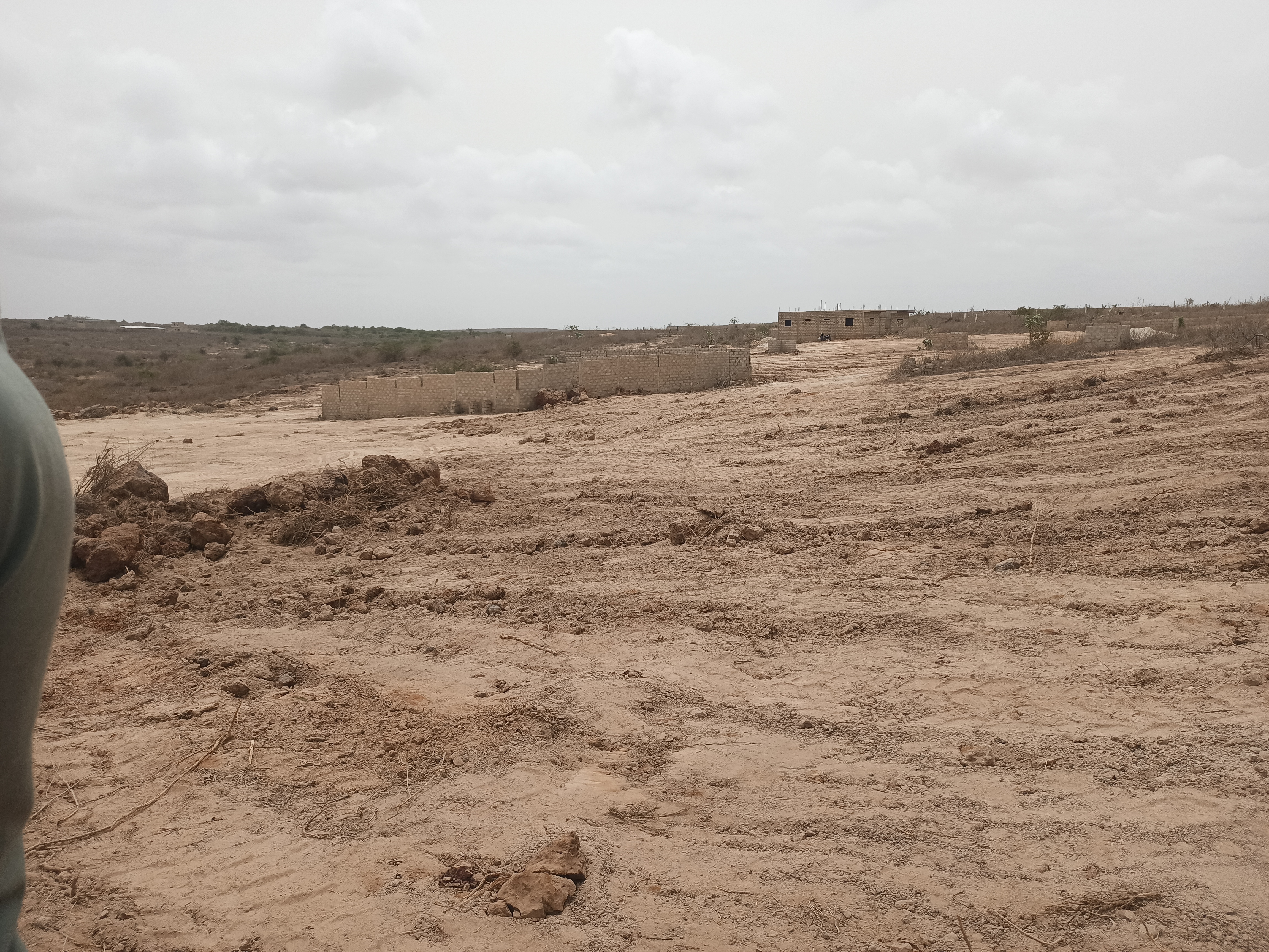 terrains de 300m2 vu sur mer à Yene