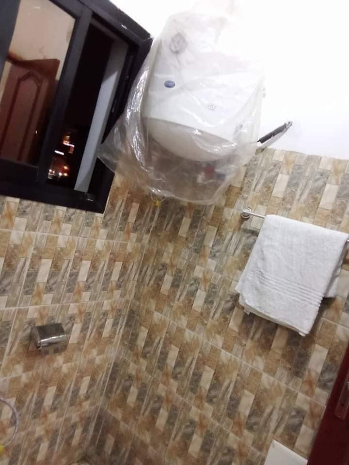 studio meublé haut standing à Bata Nlongkak bordure de route principale