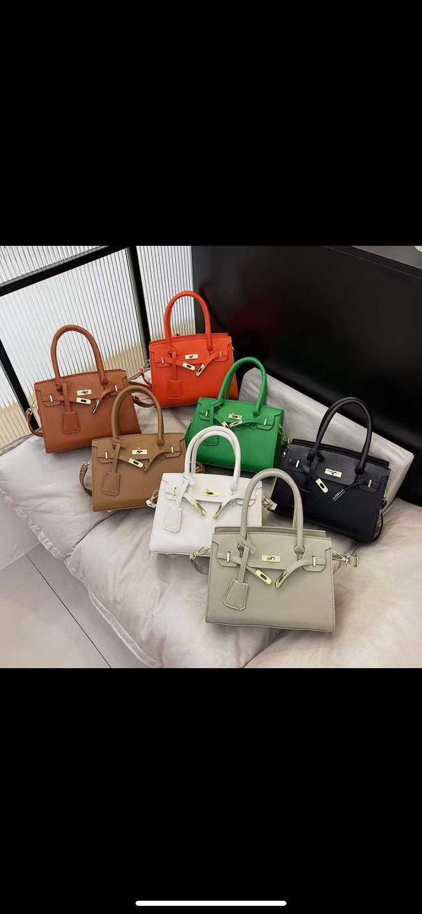 sacs à mains et sacs d’école