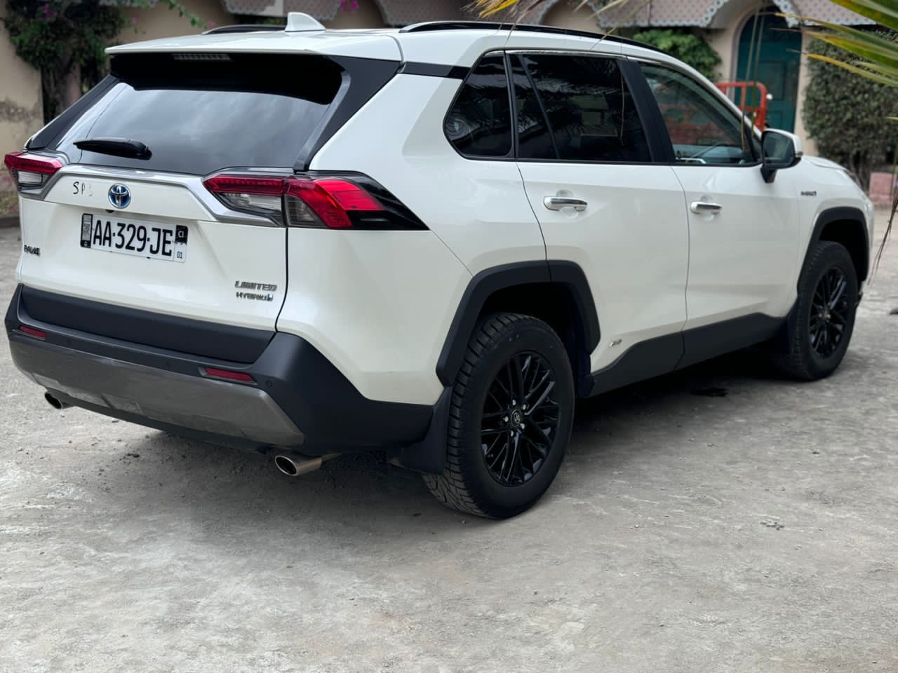 TOYOTA RAV4 HYBRIDE
