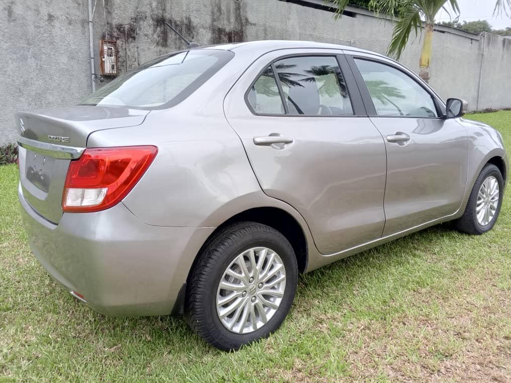 Suzuki DZIRE