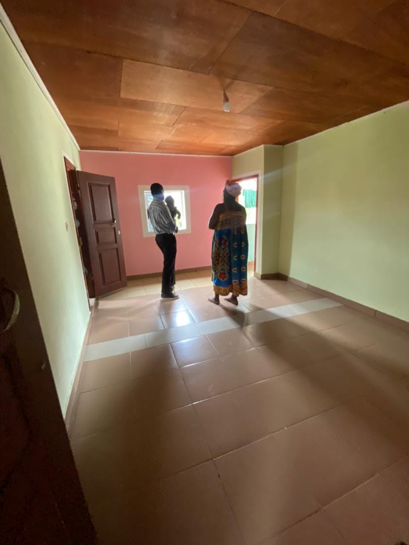 Studio à Éleveur. 45 000