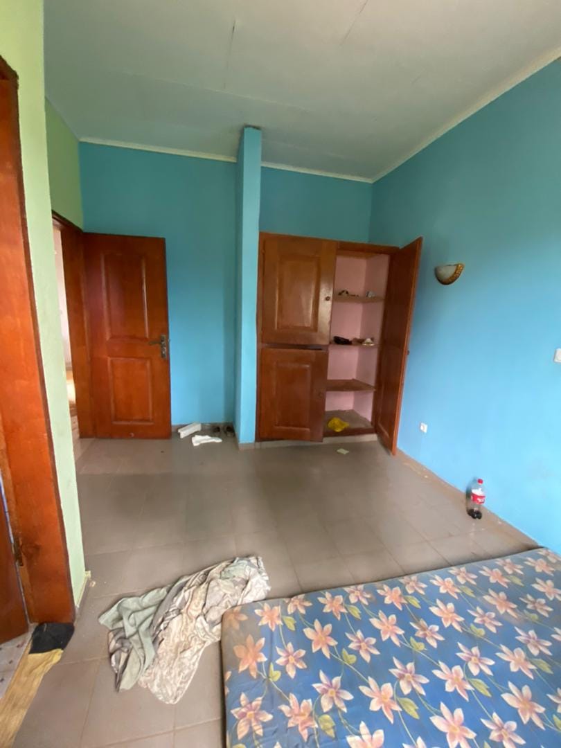Appartement à Soa. Appartement à Soa.