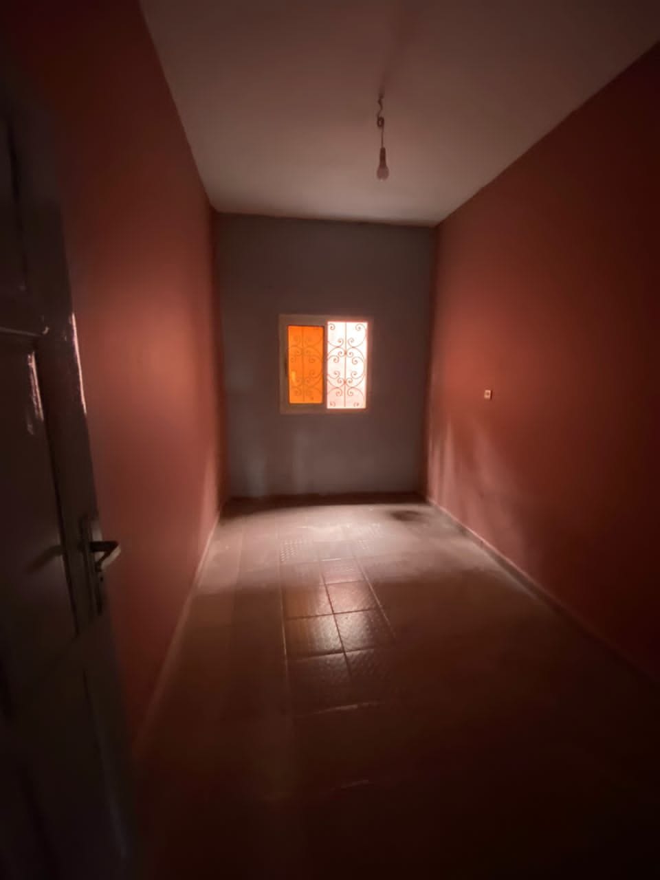 Appartement avec,forage parking à Nkoabang. Appartement avec,forage parking à Nkoabang.