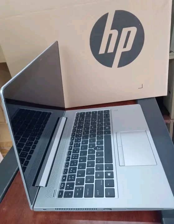 HP ELITEBOOK 840 G5 TRES PUISSANT