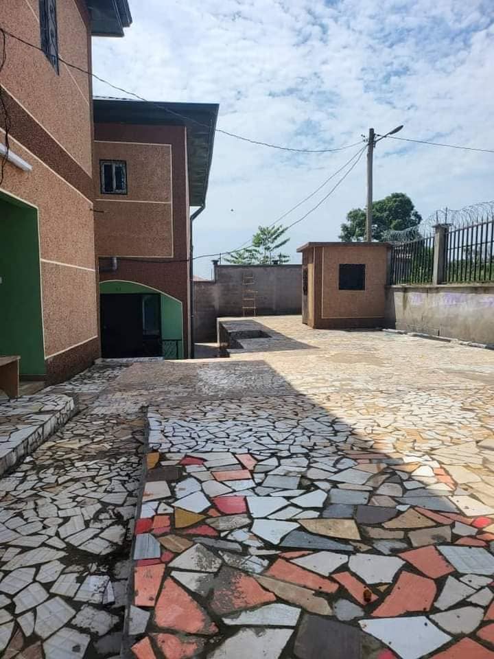 Appartements avec, forage parking à Odza Nkolnda Appartements avec, forage parking à Odza Nkolnda
