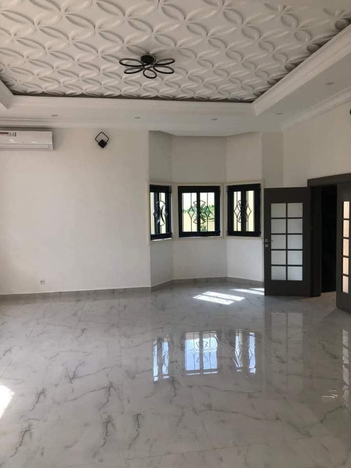 YAOUNDÉ ODZA petit marchée Duplex haut standing nouvellement construit