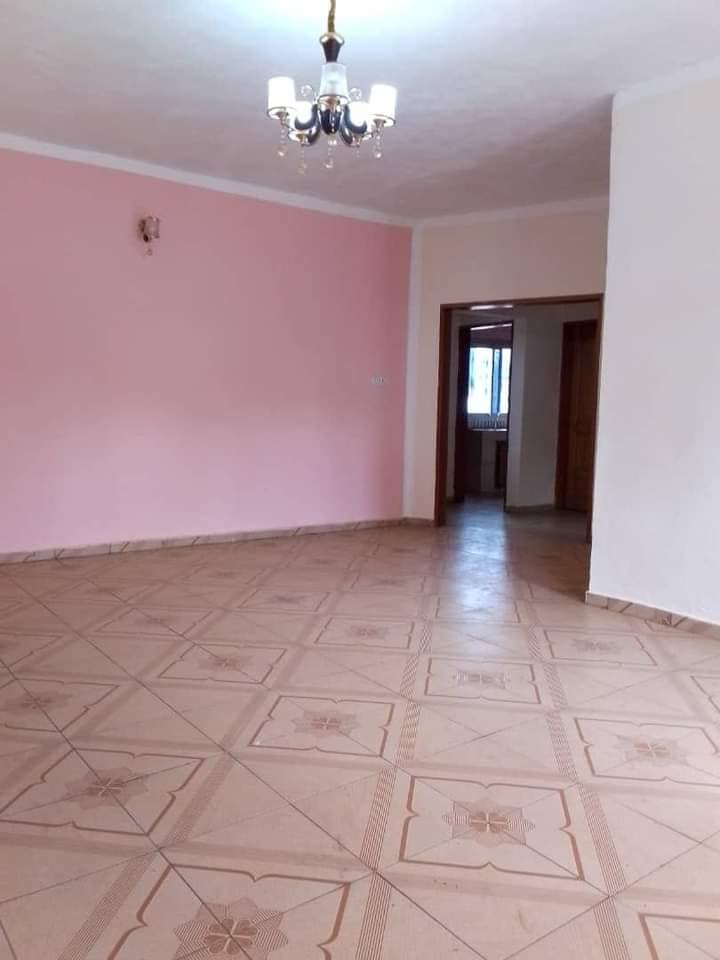 Appartement propre avec parking à Odza Happy Appartement propre avec parking à Odza Happy