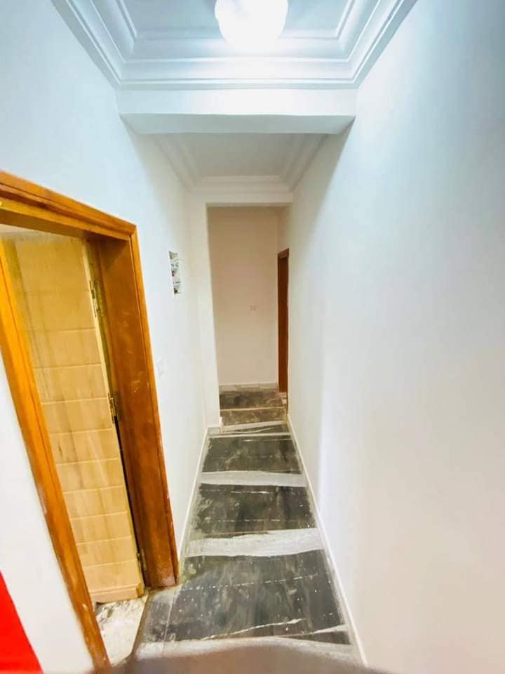 Appartement neuf avec clim eau chaude gardien parking forage à Etoudi. Accès goudronné Appartement neuf avec clim eau chaude gardien parking forage à Etoudi. Accès goudronné