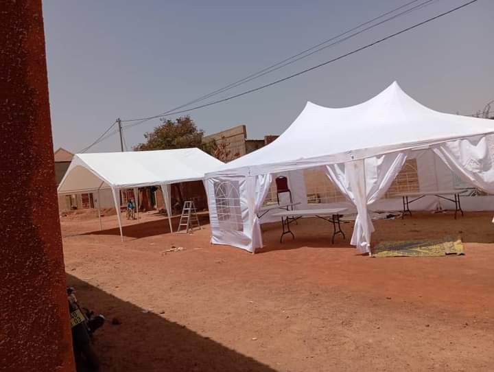 locations des pagodes Gardens tentes VIP petits chapiteaux locations des pagodes Gardens tentes VIP petits chapiteaux