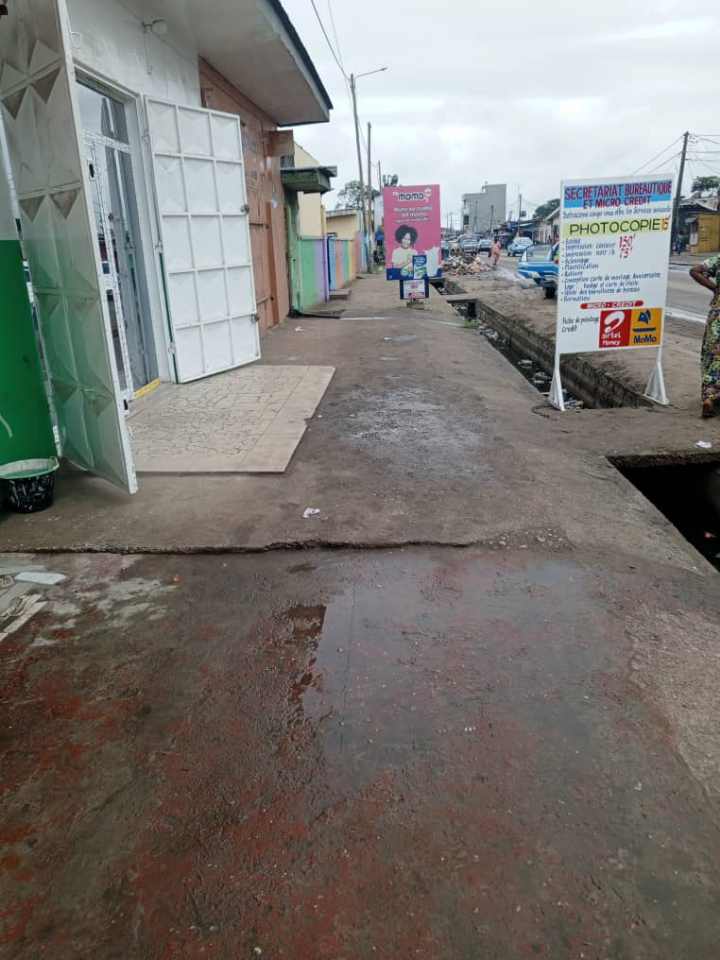 PARCELLE AU BORD DU GOUDRON PARCELLE AU BORD DU GOUDRON