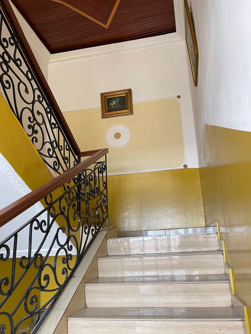 Appartement meublé à louer mensuellement à Omnisports, pour habitation ou bureaux