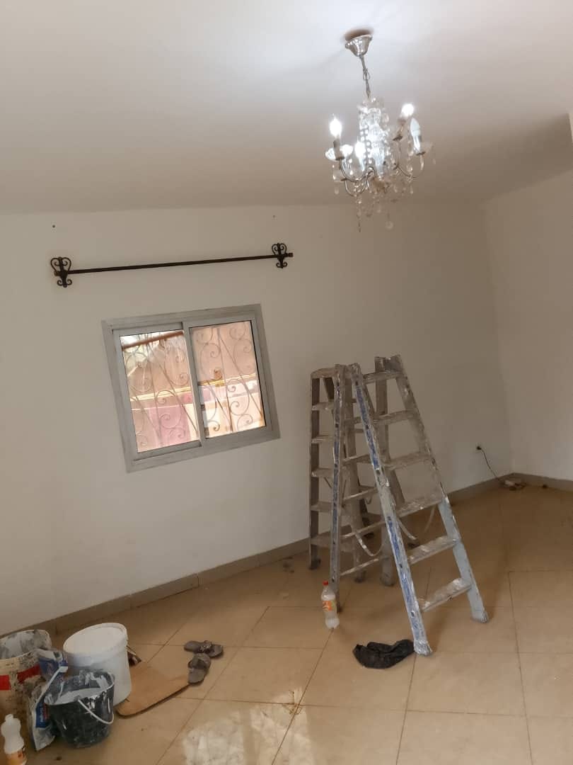 Bel appartement à louer mensuellement à Messassi