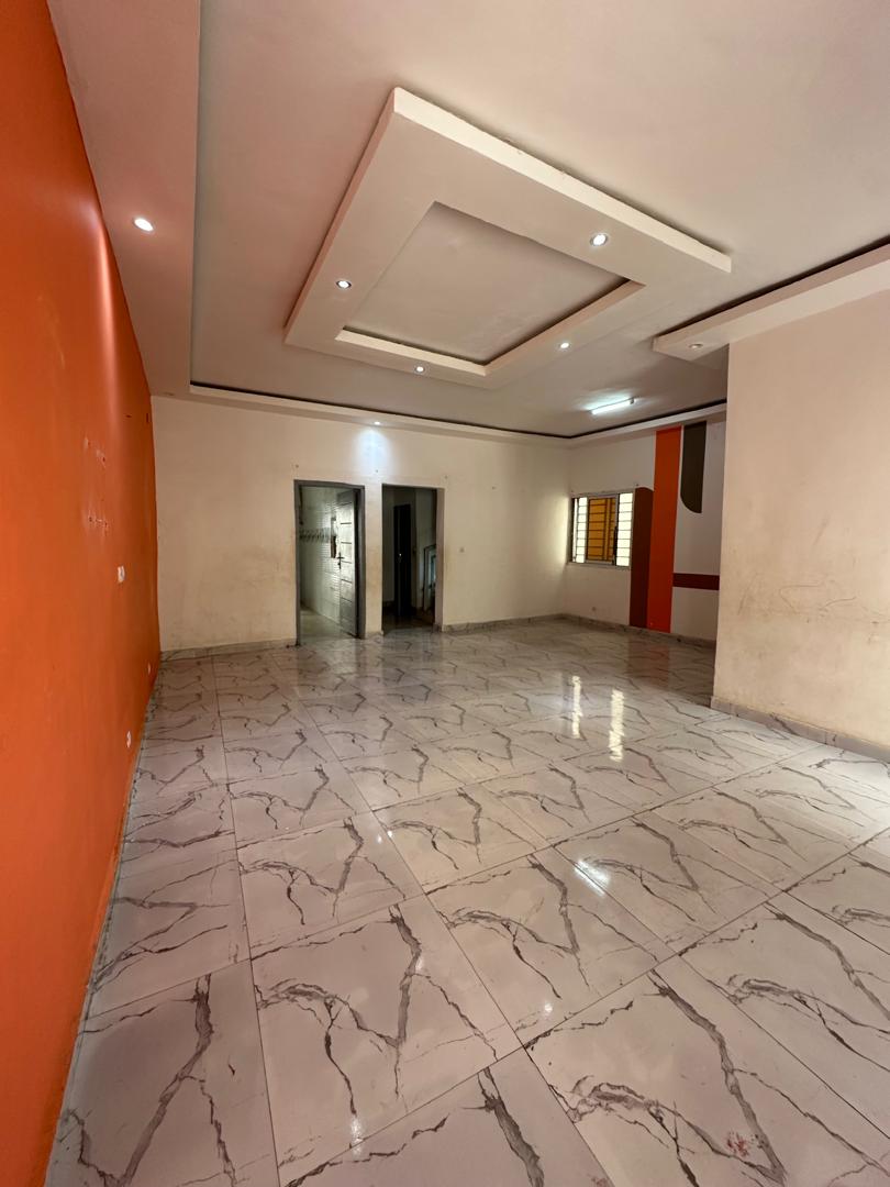 Angré djorobité Duplex 4 pces a vendre