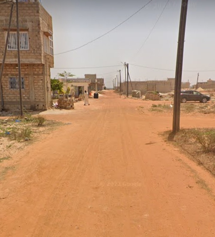 TERRAIN TF INDIVIDUEL DE 150M2 À NDIAKHIRATE EN FACE SN CITY (PARCELLE N301)