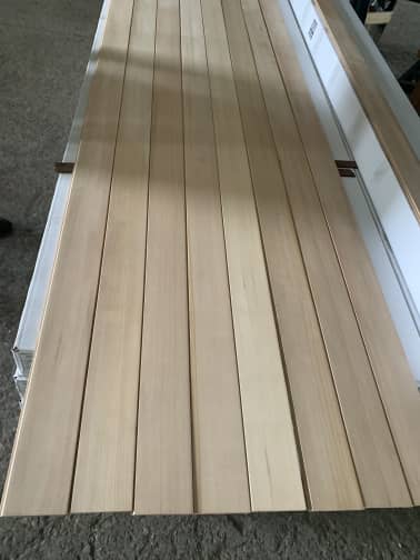 FAUX PLAFOND EN BOIS PIN