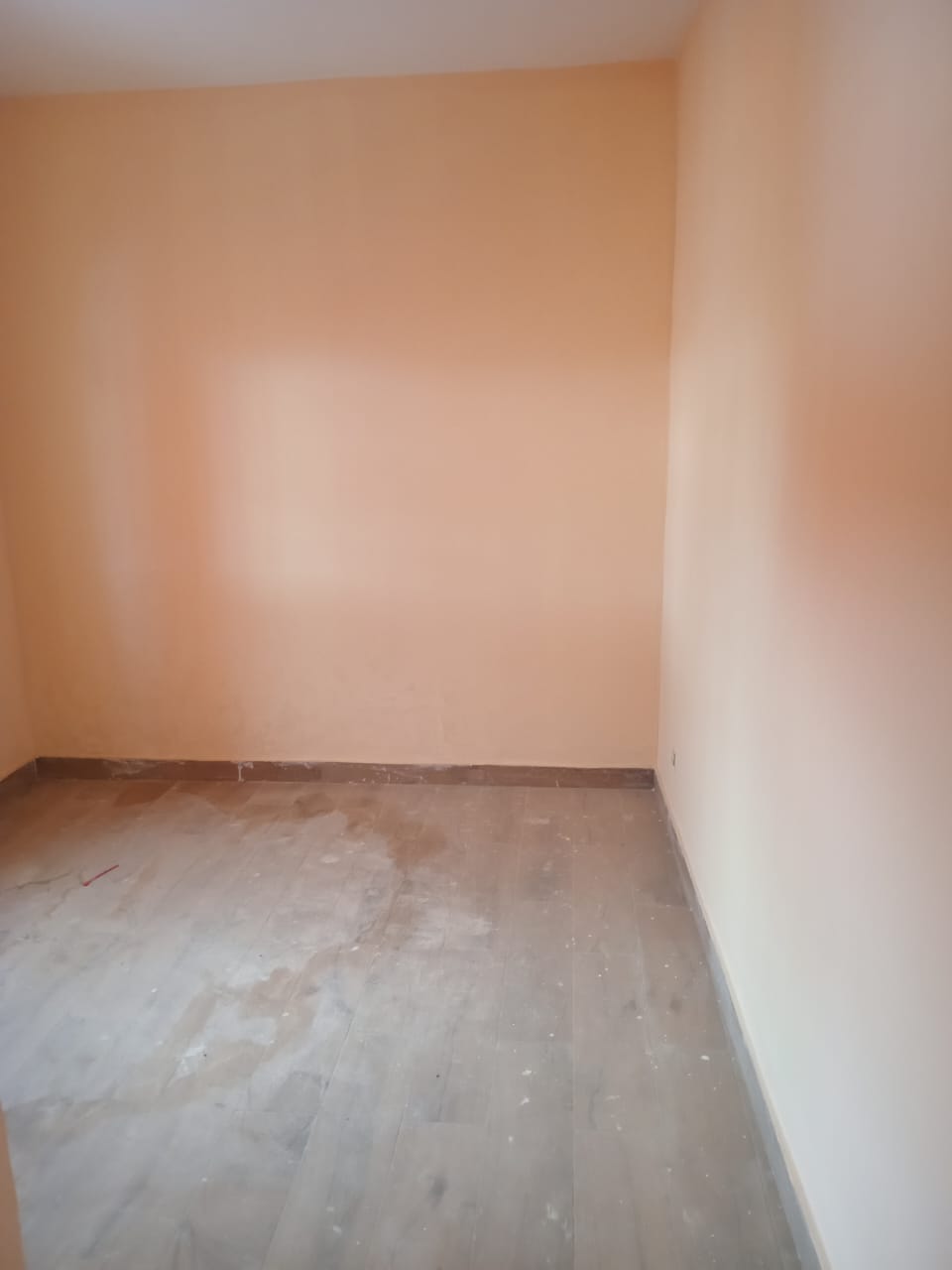 Maison de R+2 à louer à la cité AKYS de Bambilor