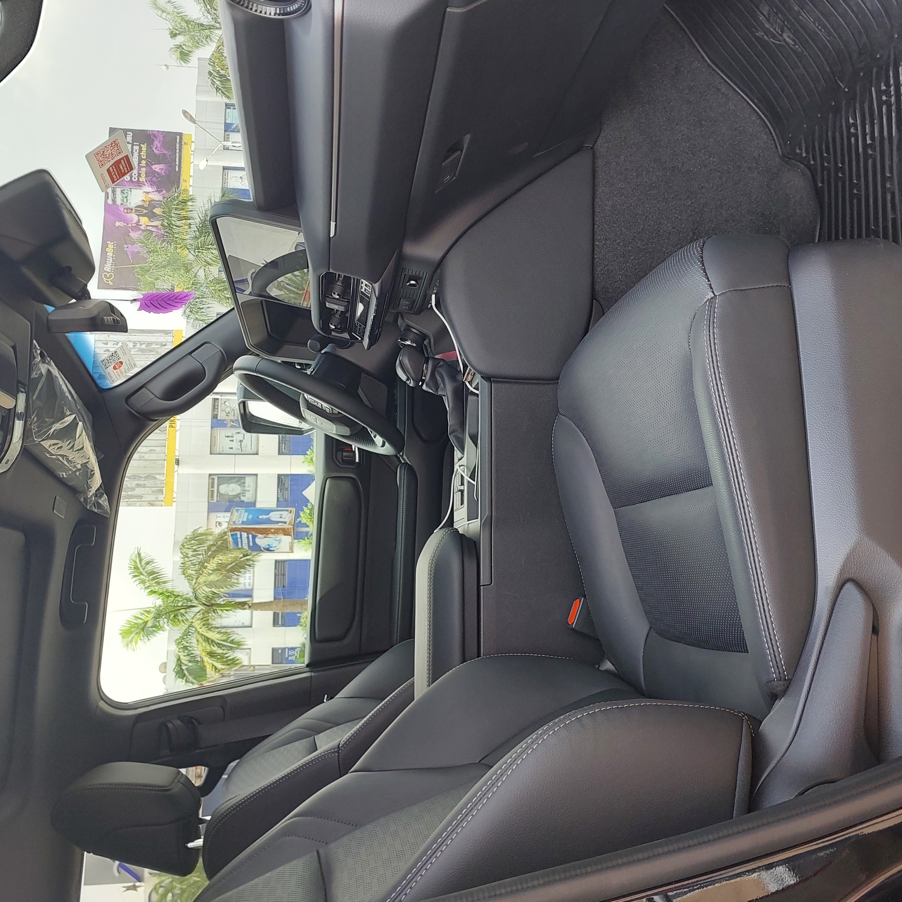 Location TOYOTA Land Cruiser Prado 2024