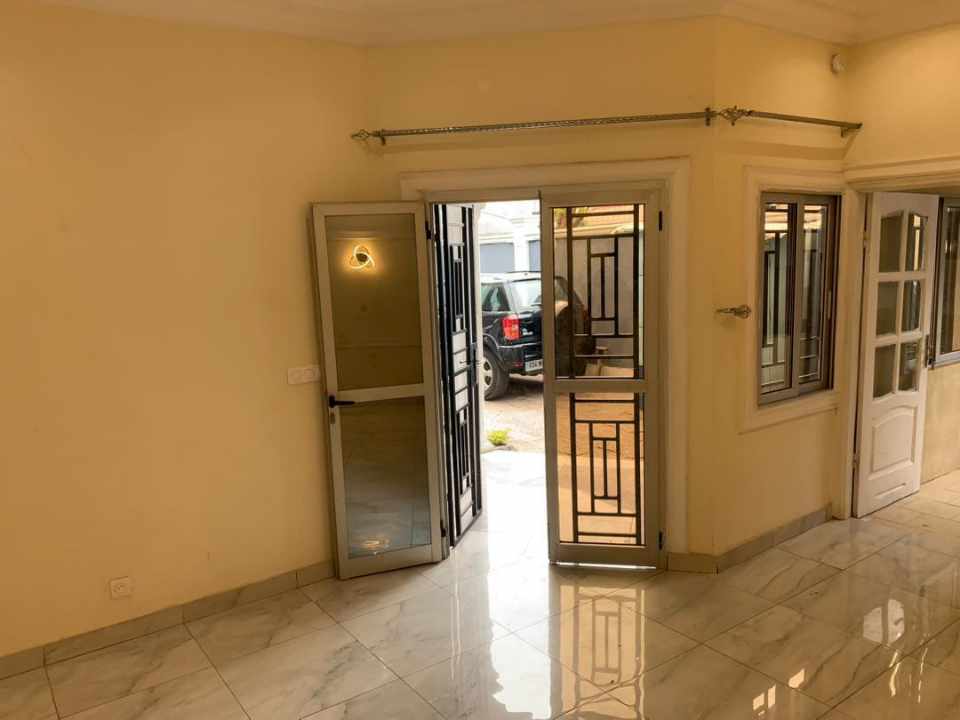 VILLA A VENDRE VILLA A VENDRE