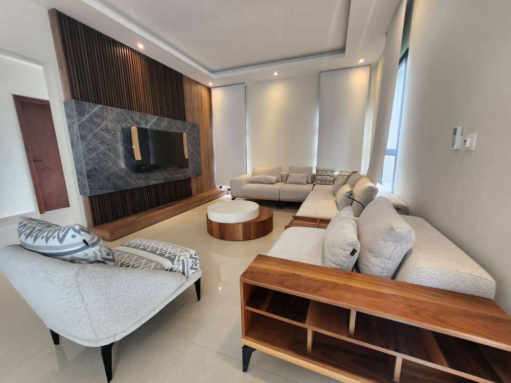 VENTE DE VILLAS DUPLEX À GRAND BASSAM - MODESTE