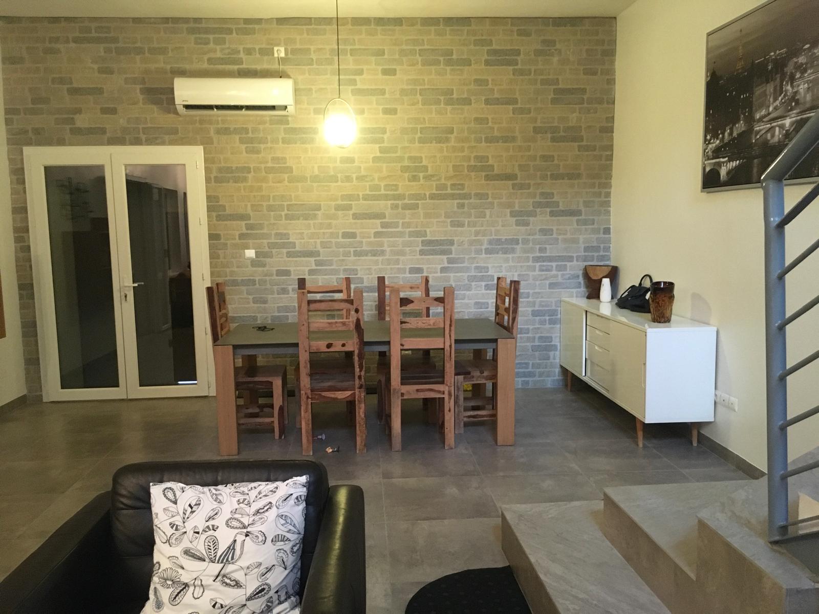 Magnifique duplex meublé à louer à Mermoz