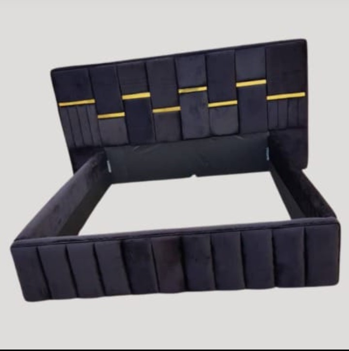 À ne pas manquer : Lit moderne confortable et élégant pour votre chambre