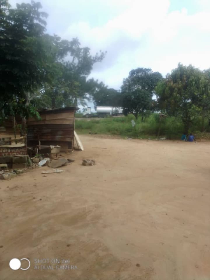 PARCELLE A MENGO PARCELLE A MENGO