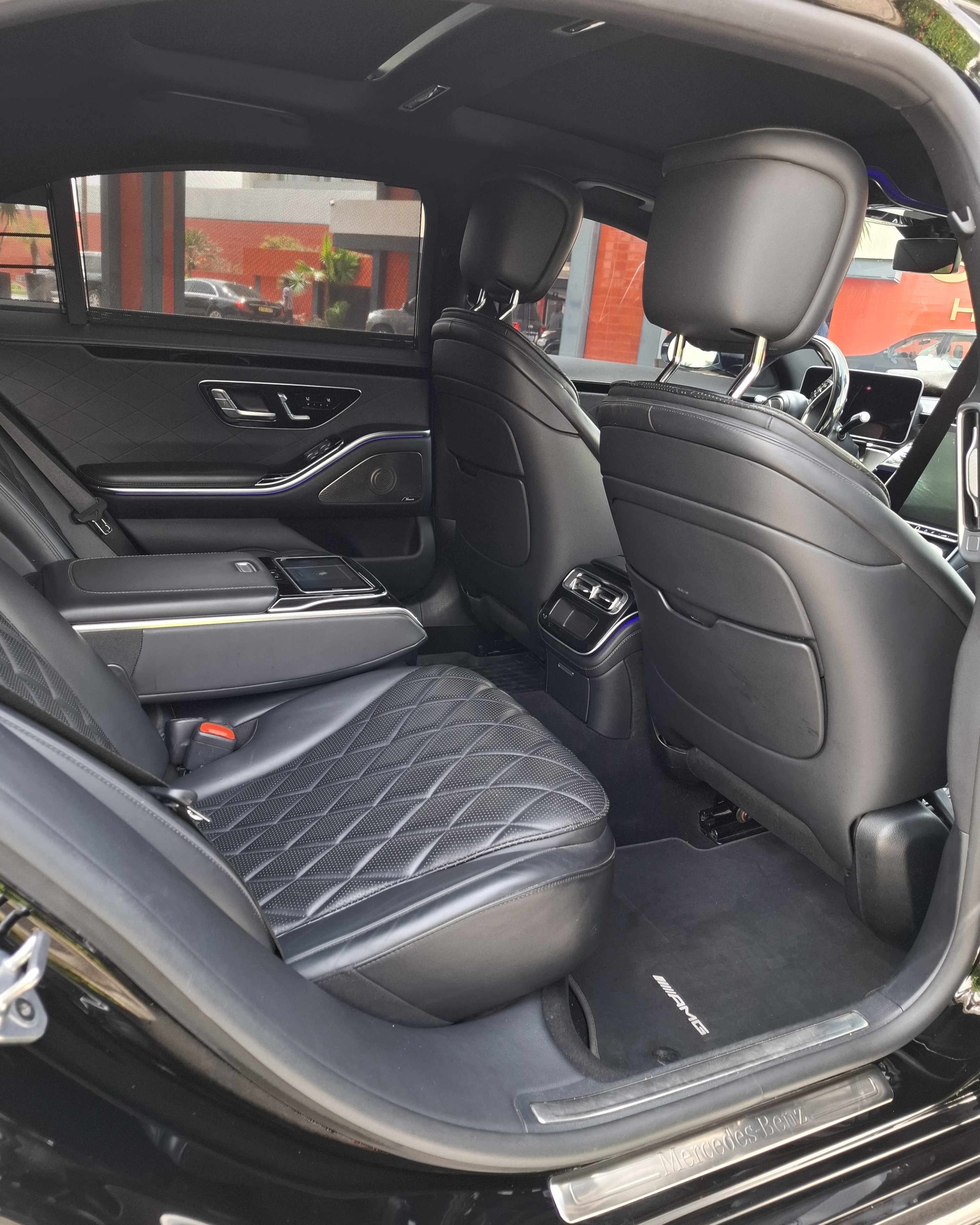 Location- MERCEDES CLASSE S à Louer - Abidjan