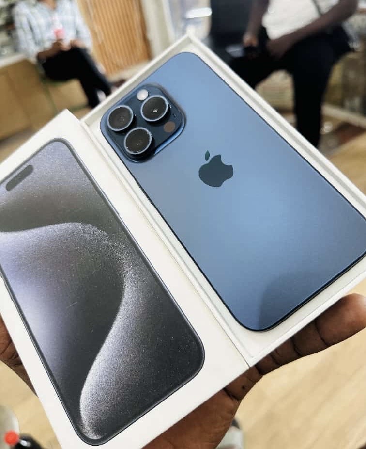iPhone 13 Pro Max 256Go – À vendre iPhone 13 Pro Max 256Go – À vendre